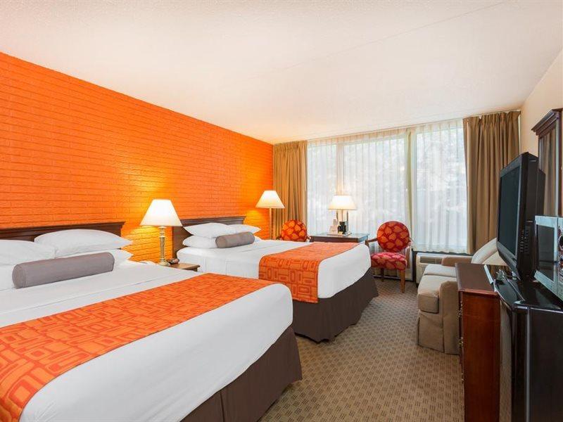 Howard Johnson By Wyndham Williamsburg Norge Exterior foto